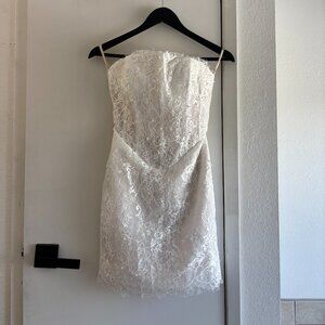 Mini Wedding Dress (Size 0–2) - Perfect for Elopement